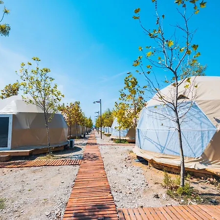 Glamping By Carpe Diem & Hotel kapsułowy