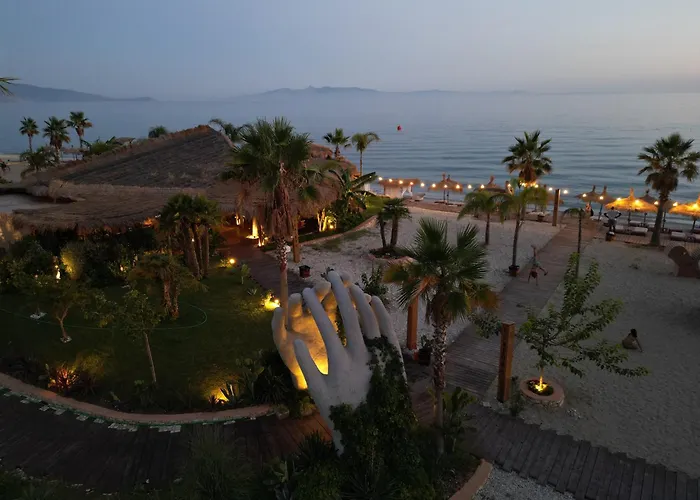 Glamping By Carpe Diem & Kapsül Otel Borş