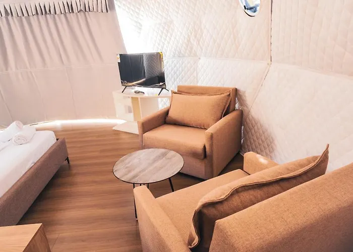 Glamping By Carpe Diem & Kapsül Otel Borş